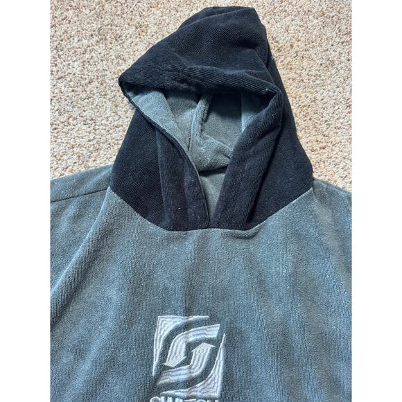 SWITCH Kiteboarding Towel blanket for Changing;  Hooded Poncho - Picture 4 of 9